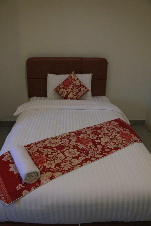 Mel's 2* Manado